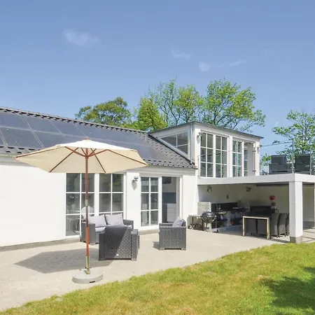 Four-bedroom In Vaggerlose Bøtø By